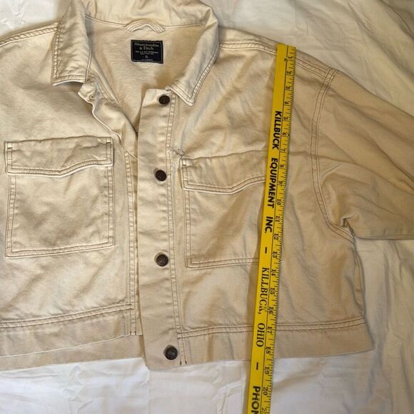 Abercrombie and Fitch utility trucker jacket womens size XL cream color distress - Picture 6 of 8